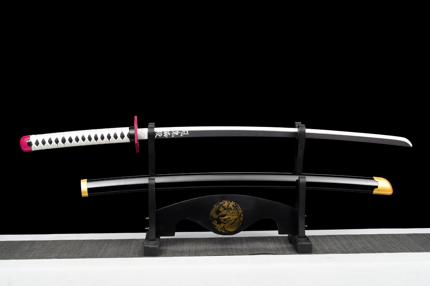 Giyu Tomioka Katana Noir & Blanc