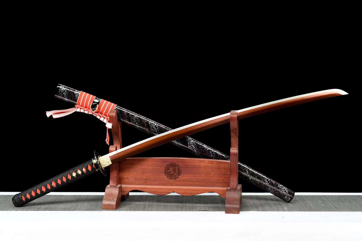 Katana Akatsui