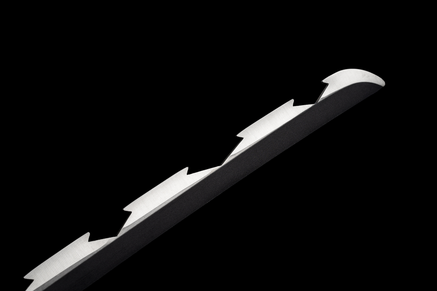 Katana d'Inosuke Hashibira