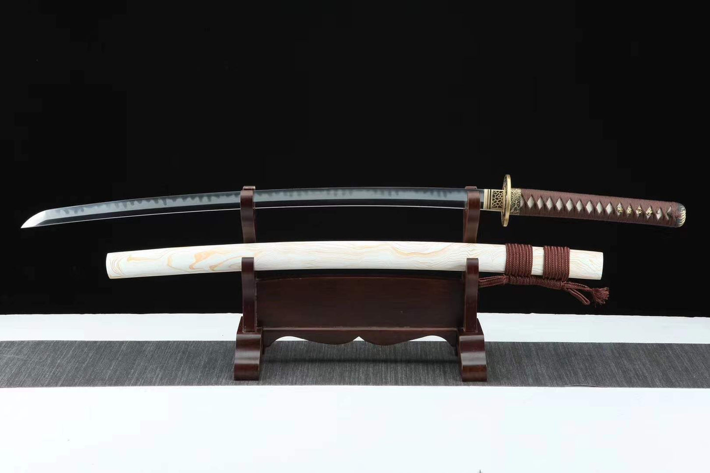 Katana Shirotatsu